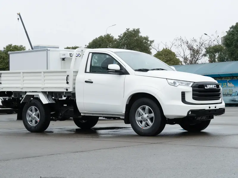 سيارة مرسيدس بنز G-Class 2024 - 4